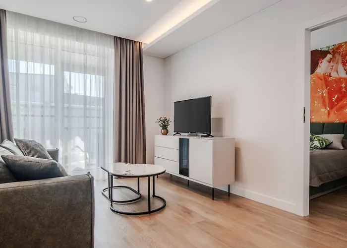 Muse - Cozy In Center Apartament