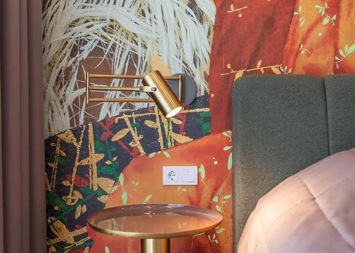 Muse - Cozy In Center * Κλαϊπέντα