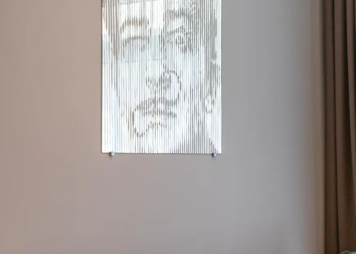 Muse - Cozy In Center Κλαϊπέντα